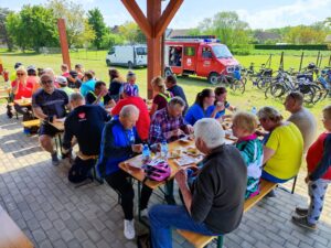 Rowerowe Pierwiośnie - meta.