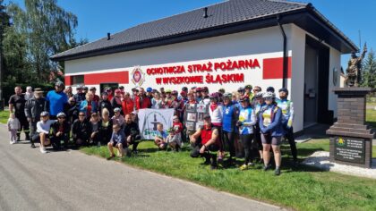 Trytonki przy remizie OSP Wyszków Śląski - Rowerowe Pierwiośnie.